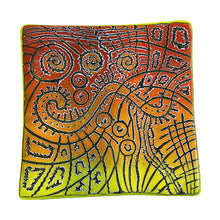 Load image into Gallery viewer, Batiky Square Fused Glass Plate