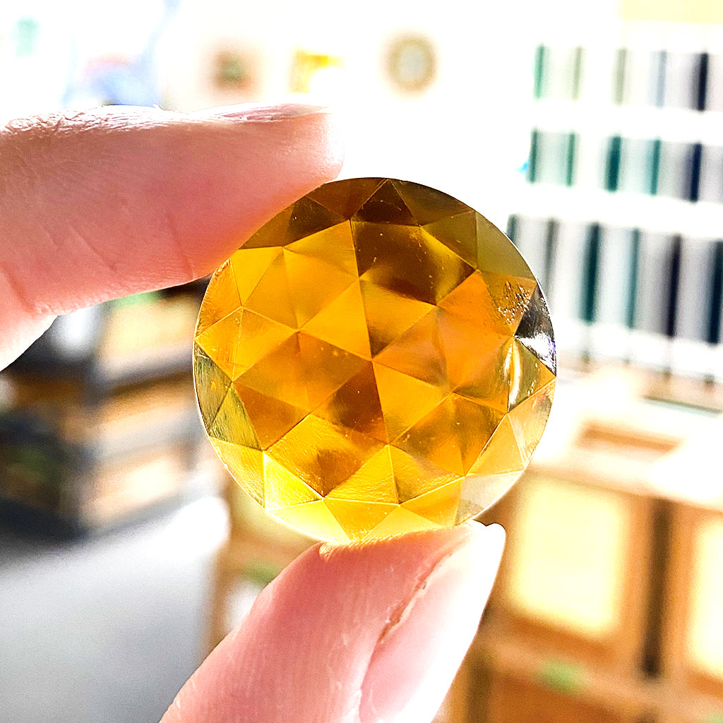 Amber Round Faceted Jewels